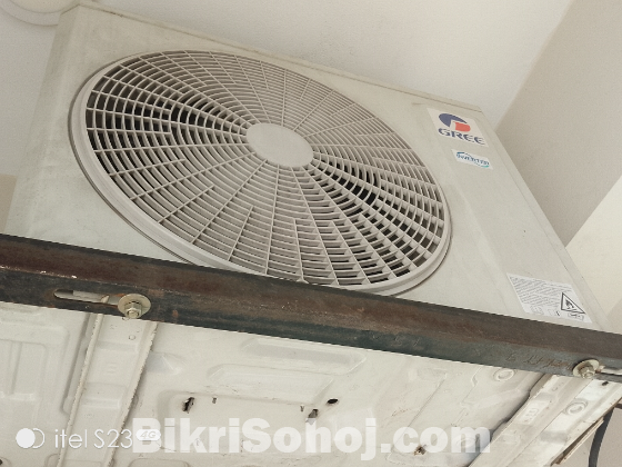 Gree inverter AC (1 ton) for Urgent Sale